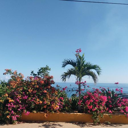 Aeropuerto Posada Bella Vista ไมเกเตีย ภายนอก รูปภาพ